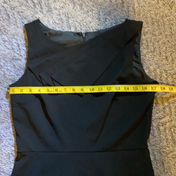 Black formal dress size 6 - Picture 6 of 16